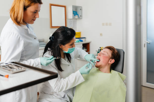 Best Dentist for Tooth Abscess  in Amelia, OH